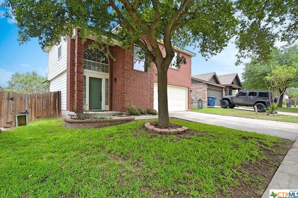 212 Goliad Dr, New Braunfels, TX 78130