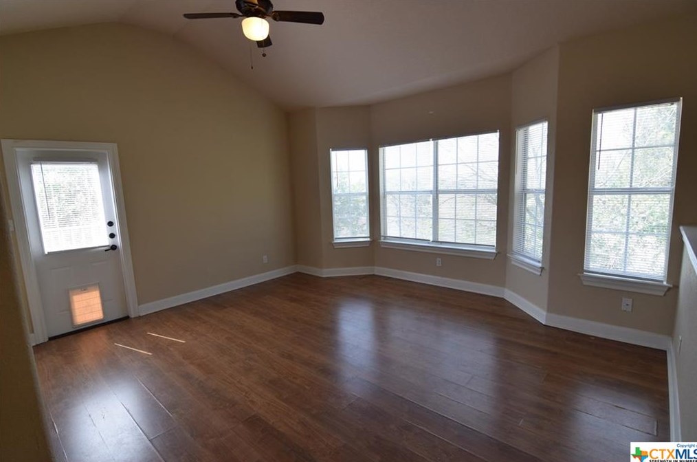 1020 Misty Acres Dr, New Braunfels TX  78130-3712 exterior