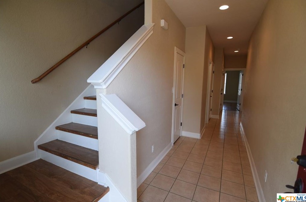 1020 Misty Acres Dr, New Braunfels, TX 78130