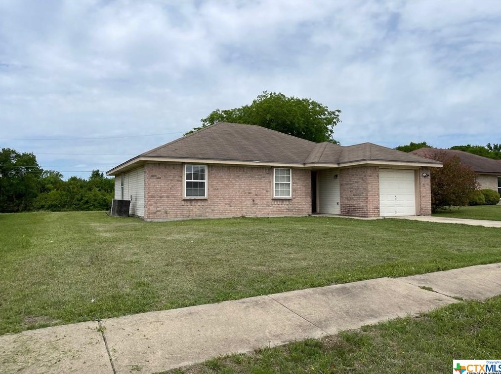 2511 Caprice Dr, Killeen, TX 76543