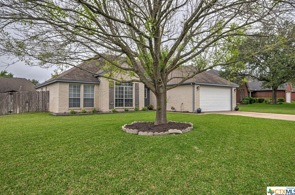 2417 Crystal Dr, Temple, TX 76502-7383