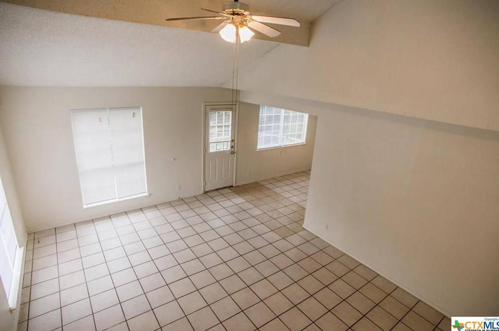 113 Crest Dr, San Marcos, TX 78666