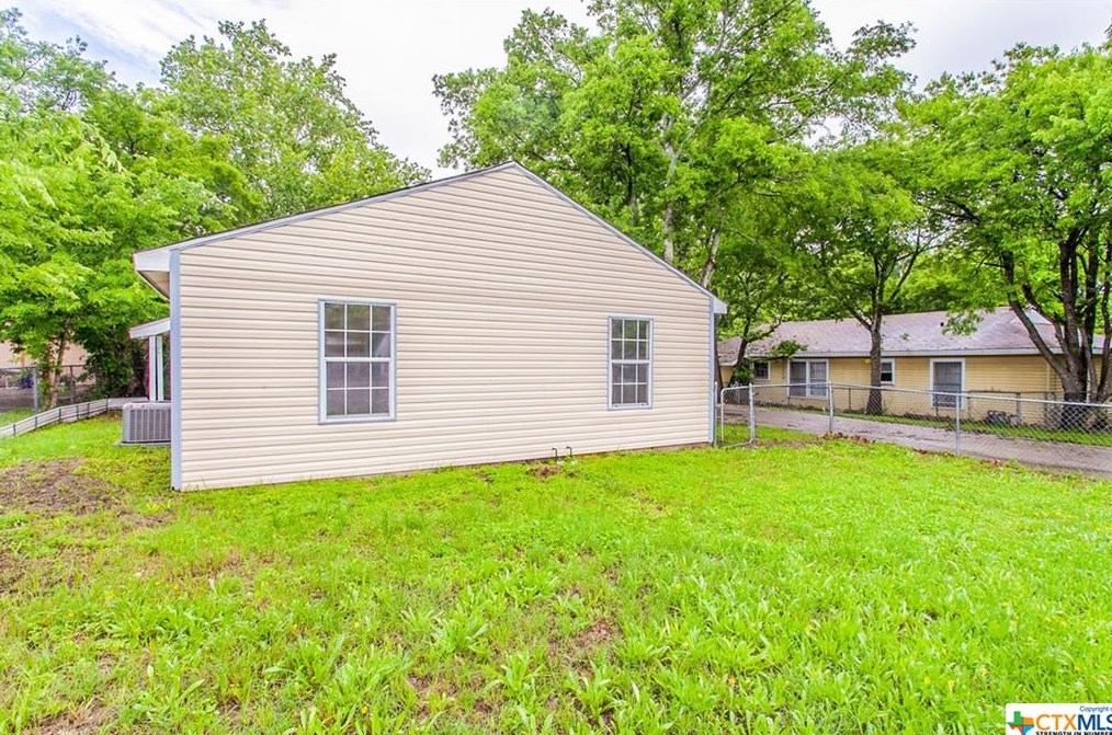 907 Estelle Ave, Killeen TX  76541-7374 exterior