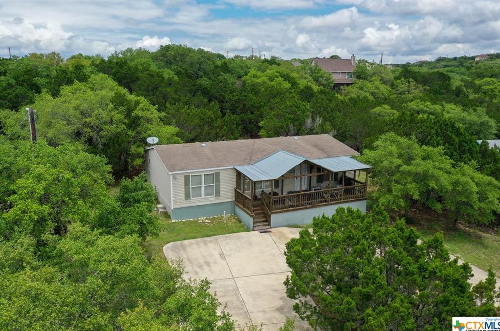 1502 Cyn Trce, New Braunfels TX  78133-2145 exterior