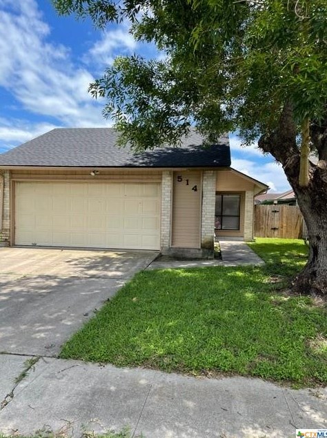 514 Rattan Dr, Victoria, TX 77901