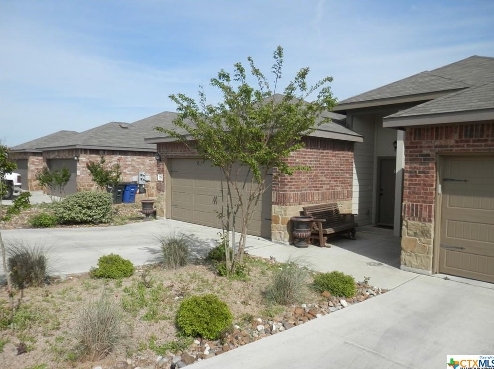 756 Saengerhalle Rd, New Braunfels, TX 78130