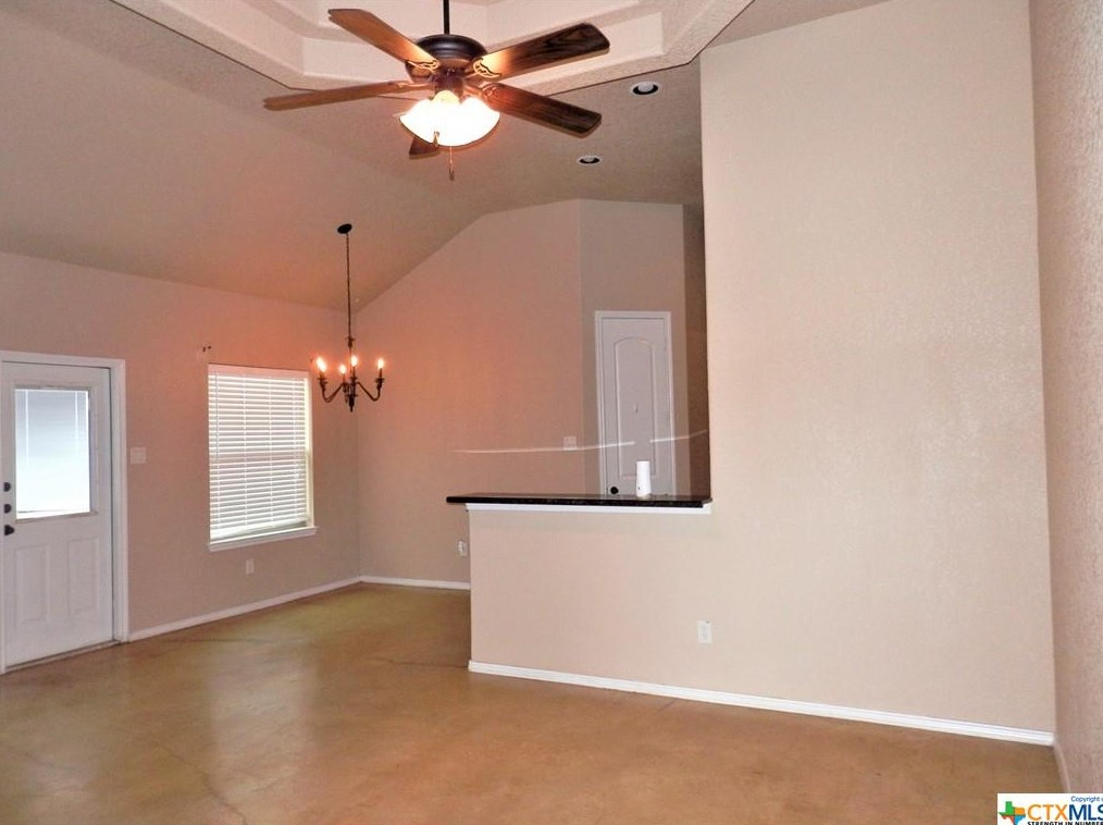 1075 Carolyn Cv, New Braunfels, TX 78130