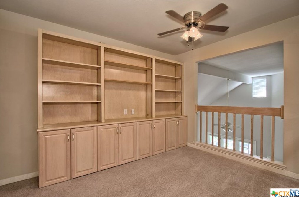 617 Evergreen Ln, New Braunfels TX exterior