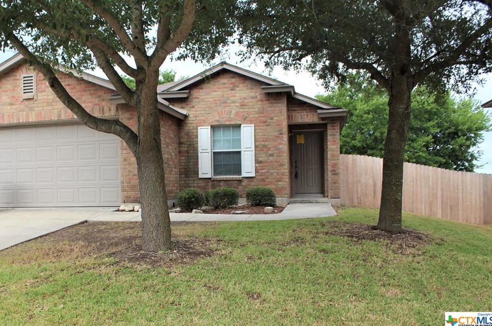 610 San Augustine Blvd, New Braunfels, TX 78132-5094