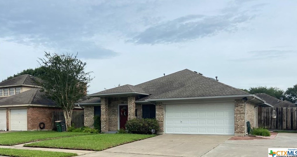 621 Brocton St, Victoria, TX 77904