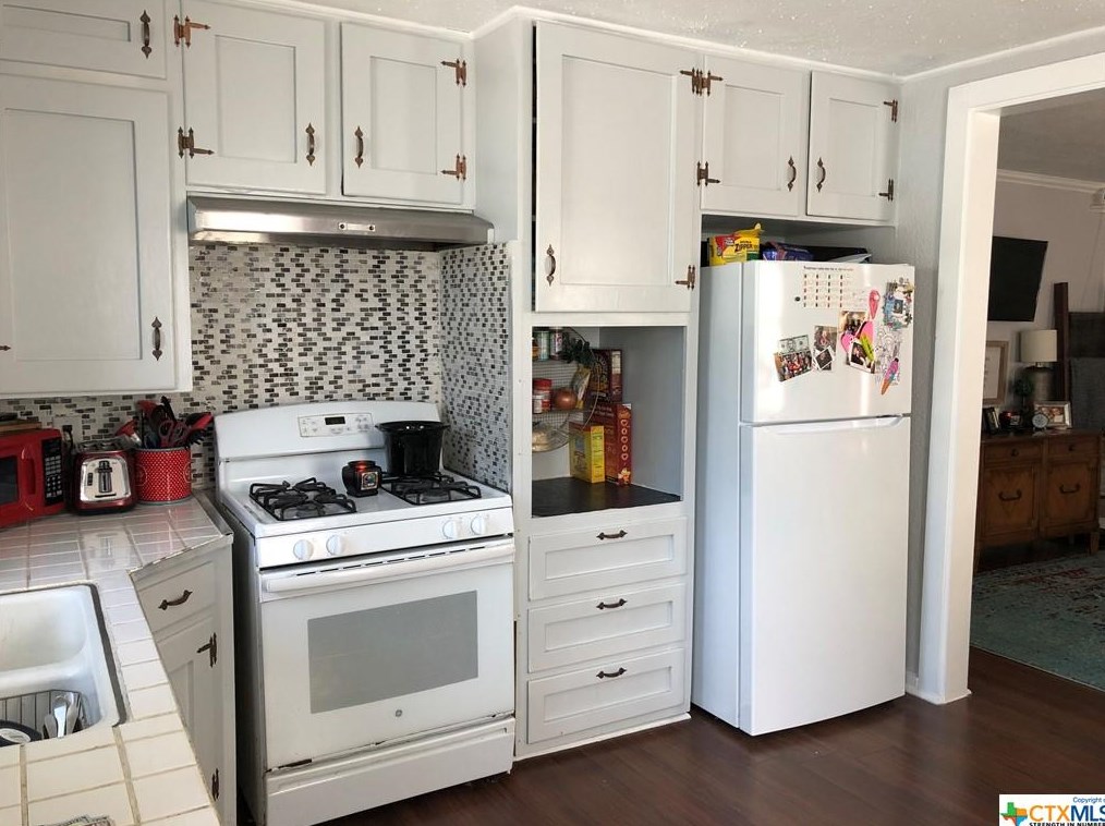 390 Hampshire #a, New Braunfels, TX 78130