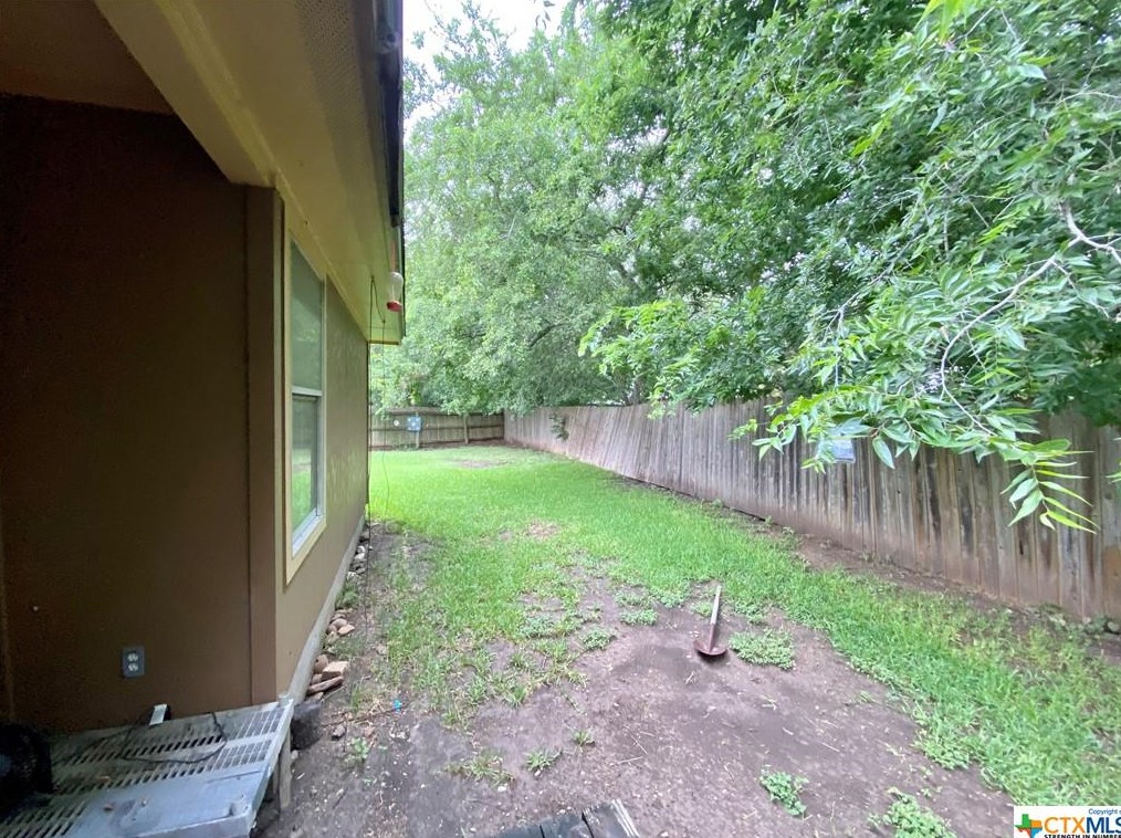 1003 Brown Rock Dr, New Braunfels TX  78130-2754 exterior