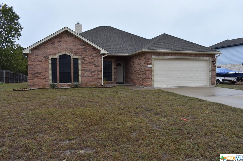 35 Samac Ln, Lampasas, TX 76550-2349