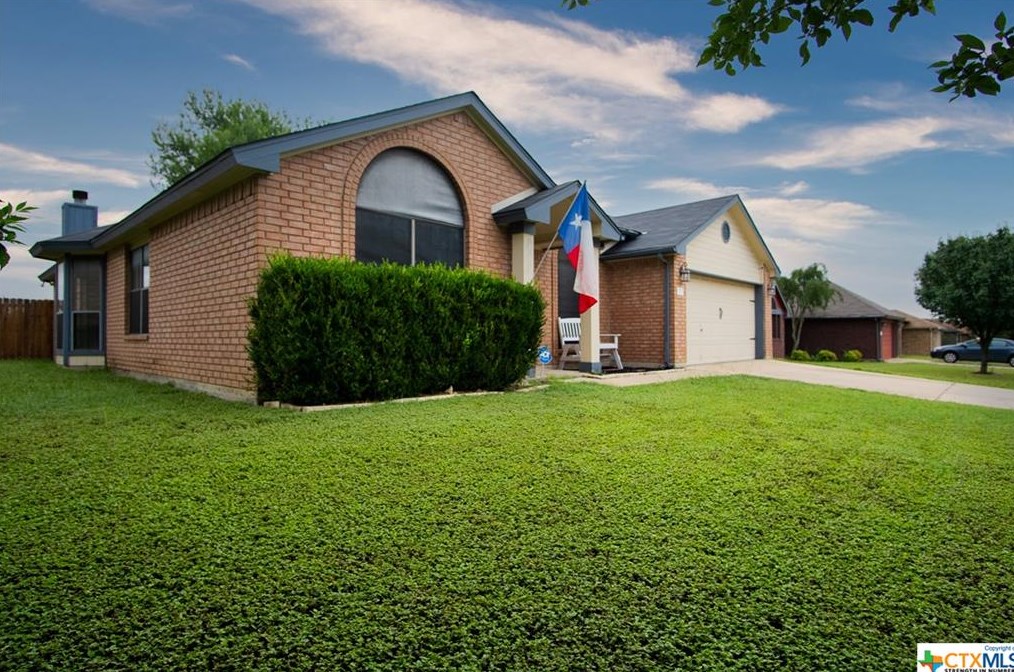515 Red Cloud Dr, Killeen, TX 76548-2077