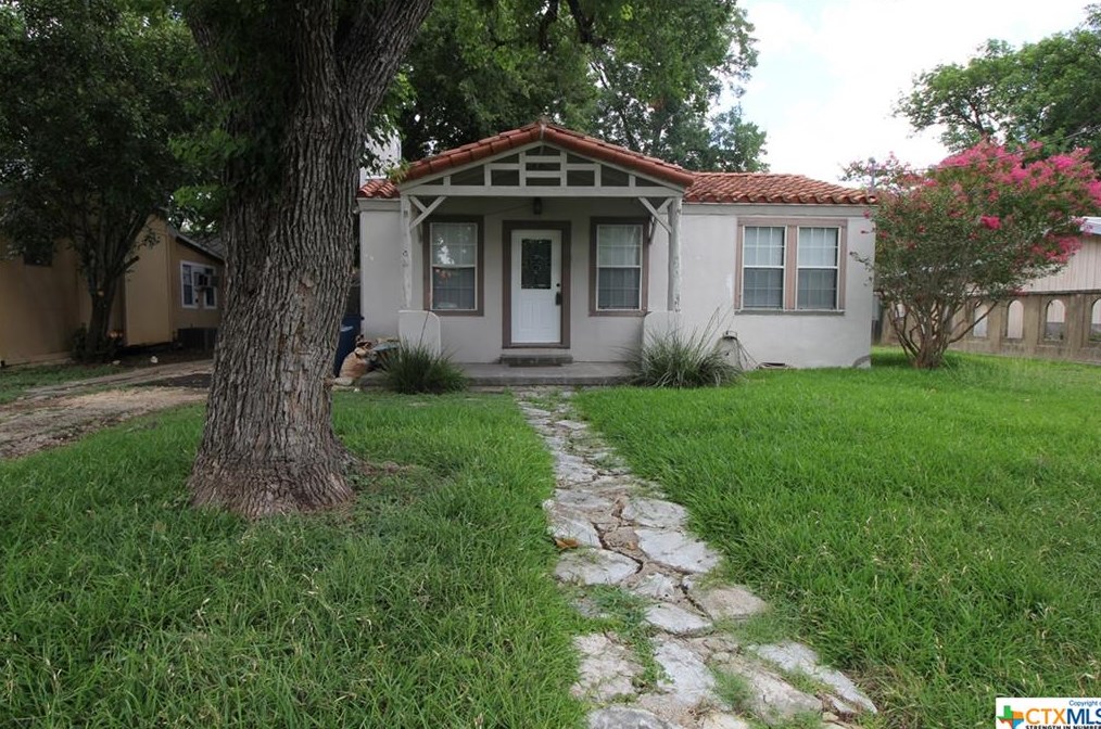 1030 Cole Ave, New Braunfels, TX 78130