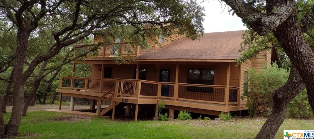 1187 Eastview Dr, New Braunfels, TX 78133