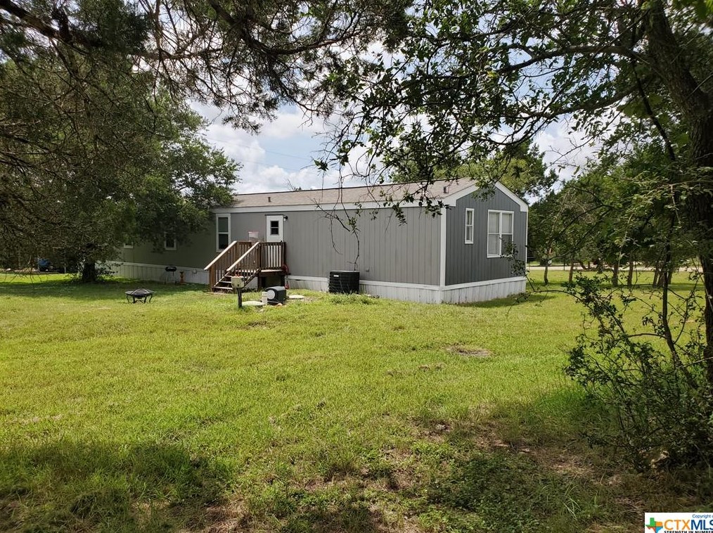 2301 Wegner Rd, New Braunfels, TX 78132-2712
