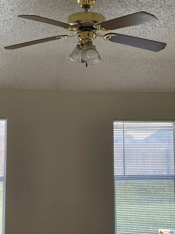 1906 Lava Ln, Killeen TX  76549-4903 exterior