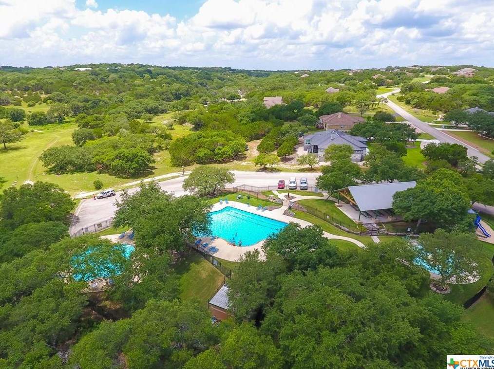 1882 Rush Crk, New Braunfels TX 78133-5992 exterior