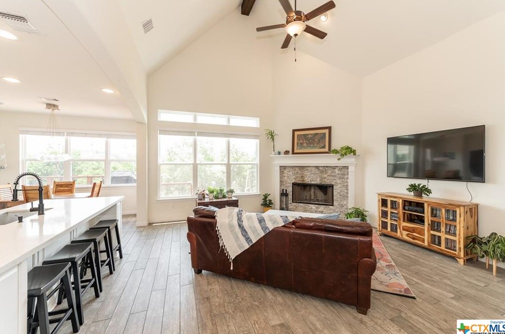 1882 Rush Crk, New Braunfels TX 78133-5992 exterior