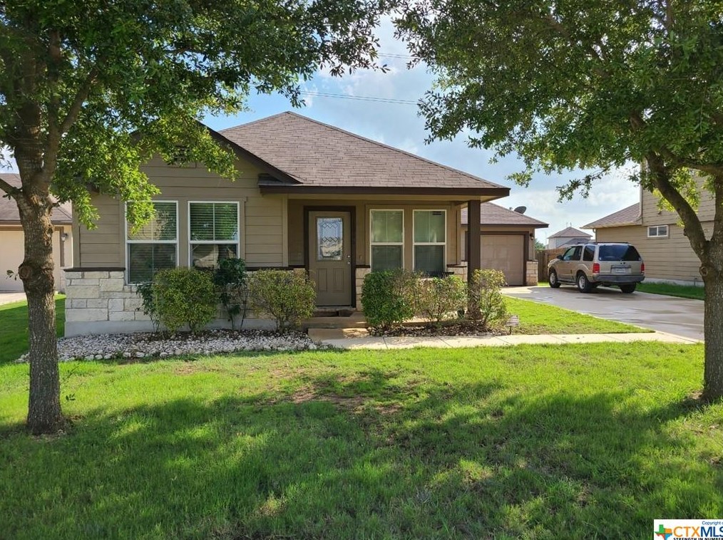 1066 Stone Br, New Braunfels, TX 78130