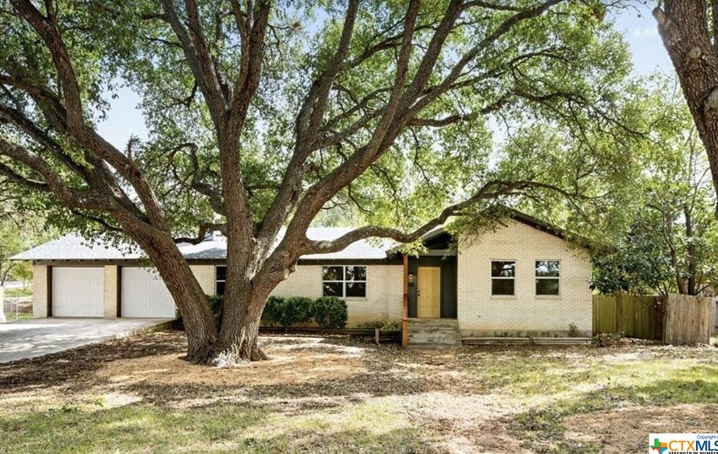 905 Indiana St, San Marcos, TX 78666