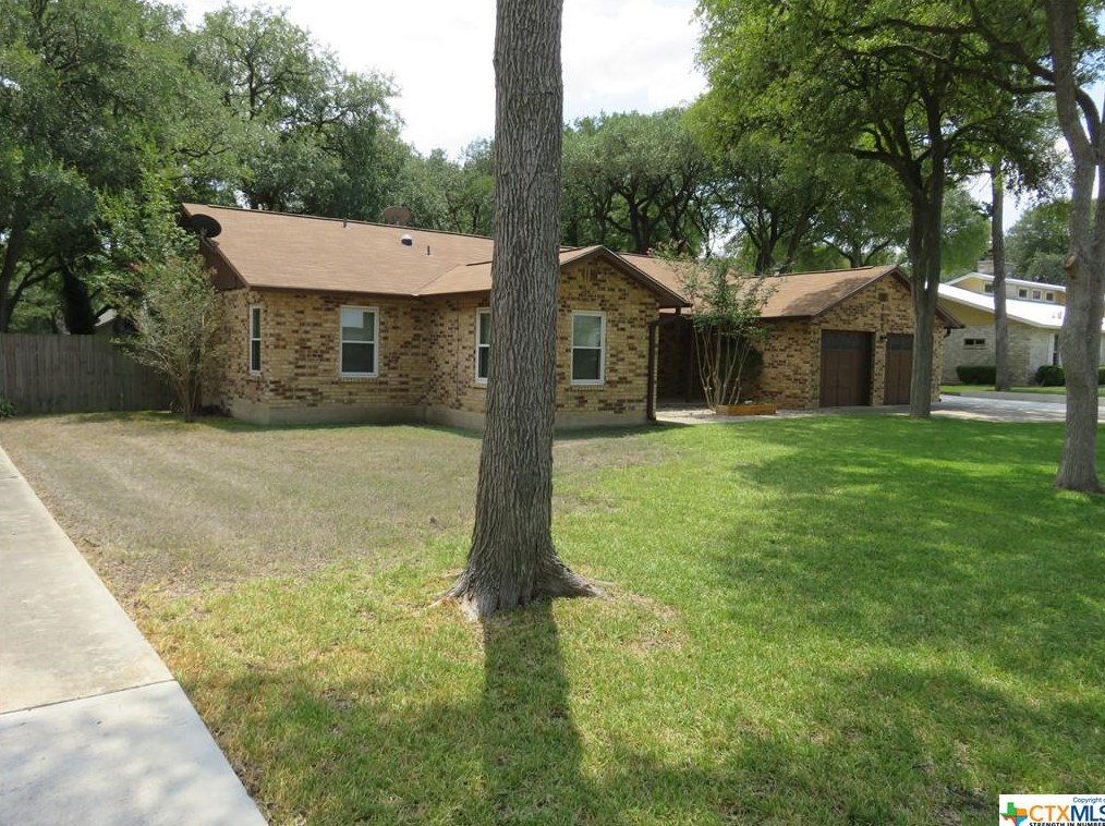 139 Lone Oak St, Seguin, TX 78155
