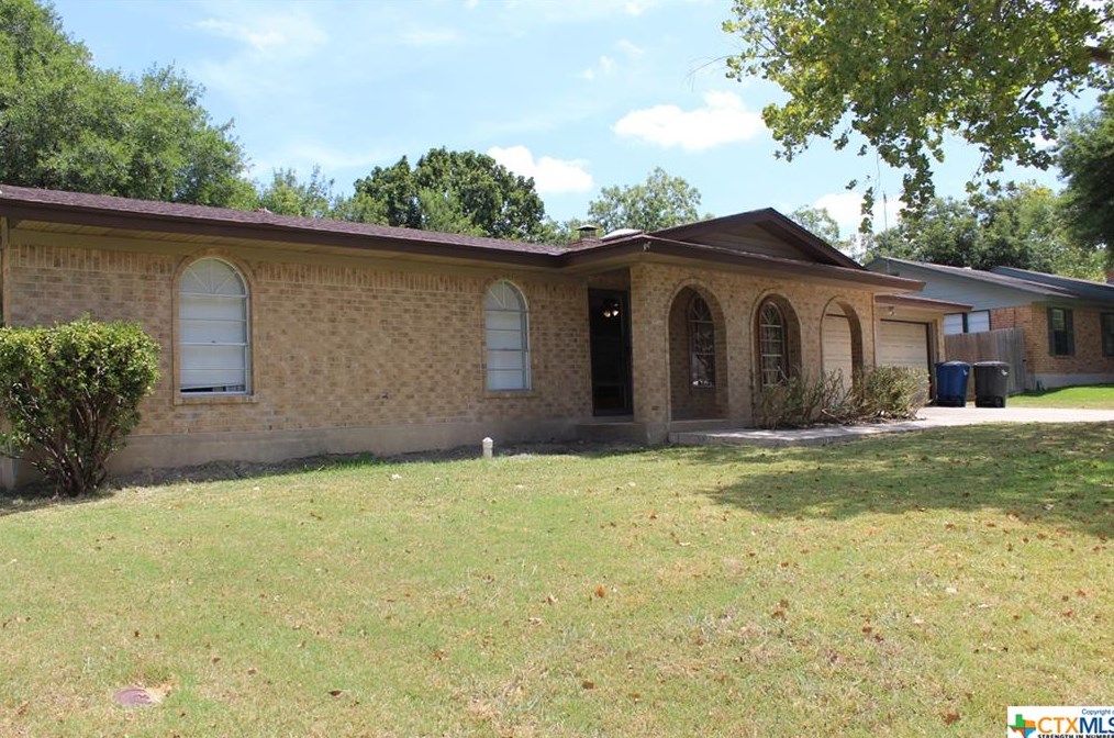 1705 Gardenia Dr, New Braunfels, TX 78130