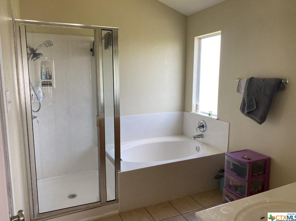 5600 Chuckwagon Cir, Killeen, TX 76542-4685