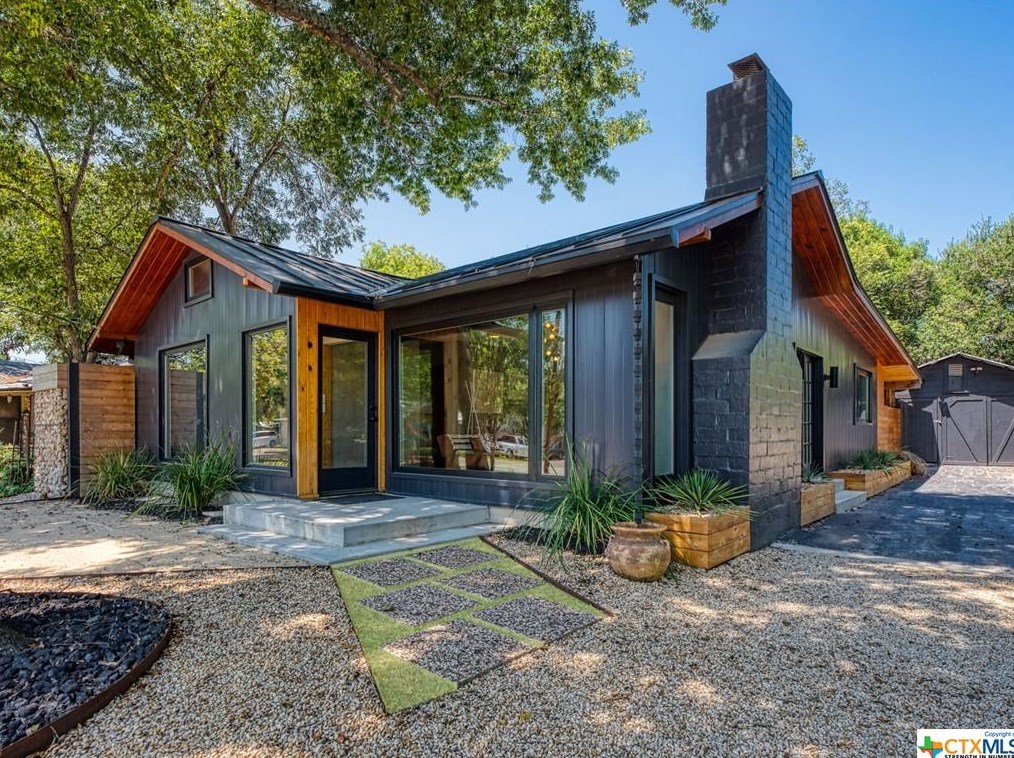 175 North St, New Braunfels, TX 78130-4437
