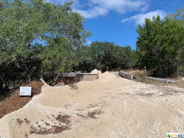 1339 Canyon Lake Dr, New Braunfels, TX 78133-3606