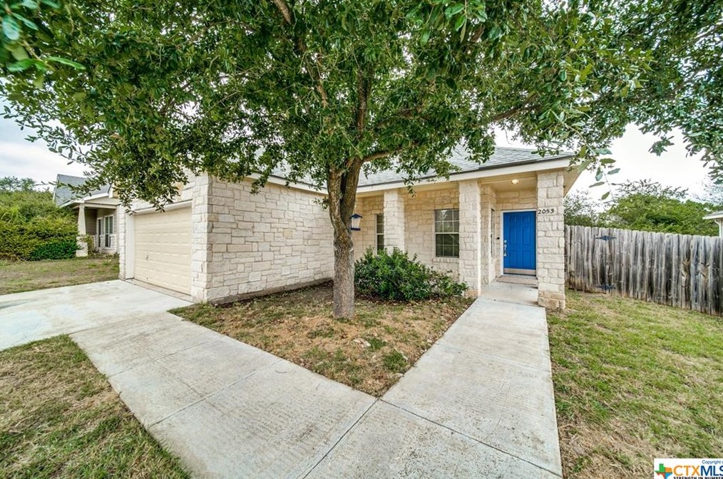 2053 Northview Dr, San Marcos, TX 78666-2294