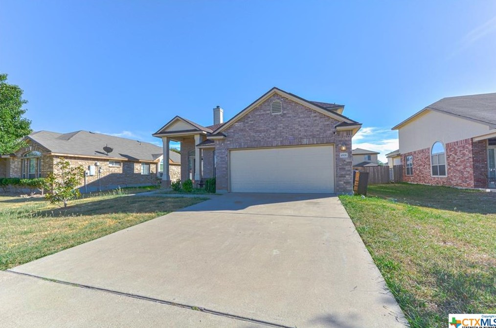 4906 Golden Gate Dr, Killeen, TX 76549-3765