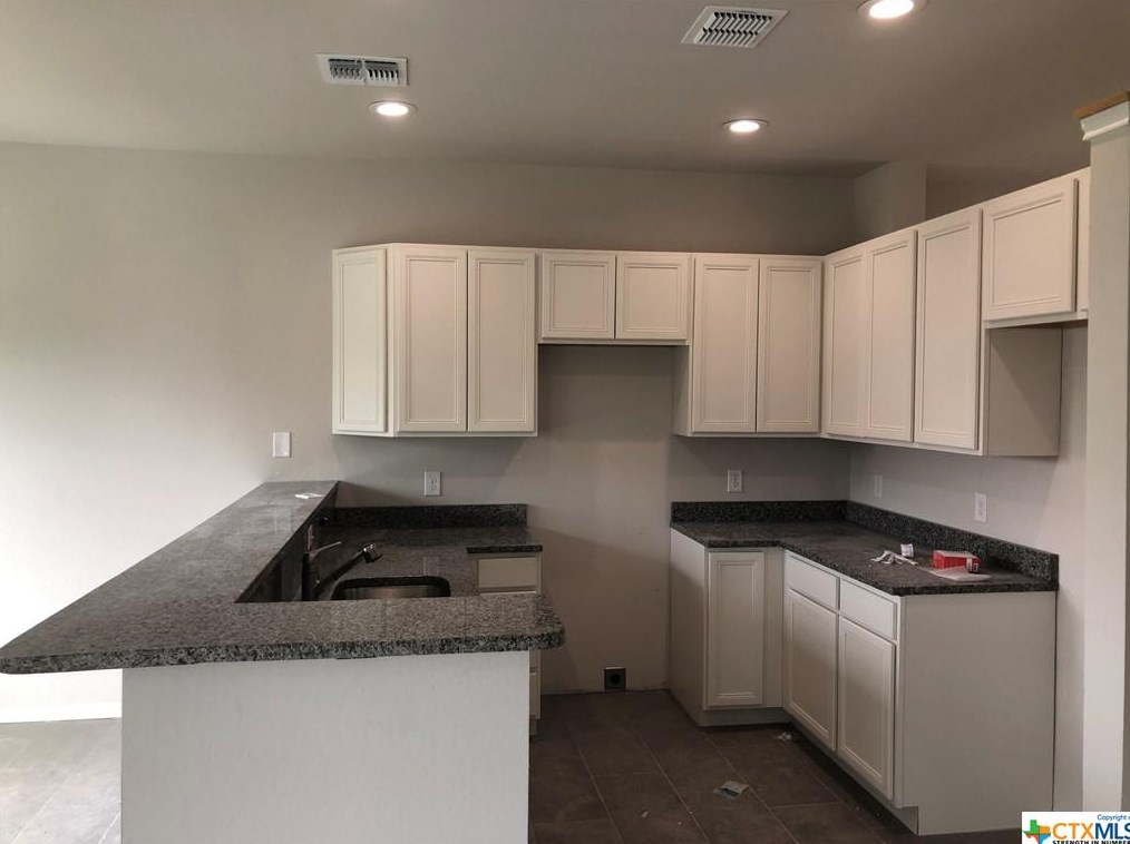 426 Copper Wood Dr, New Braunfels, TX 78130-2578