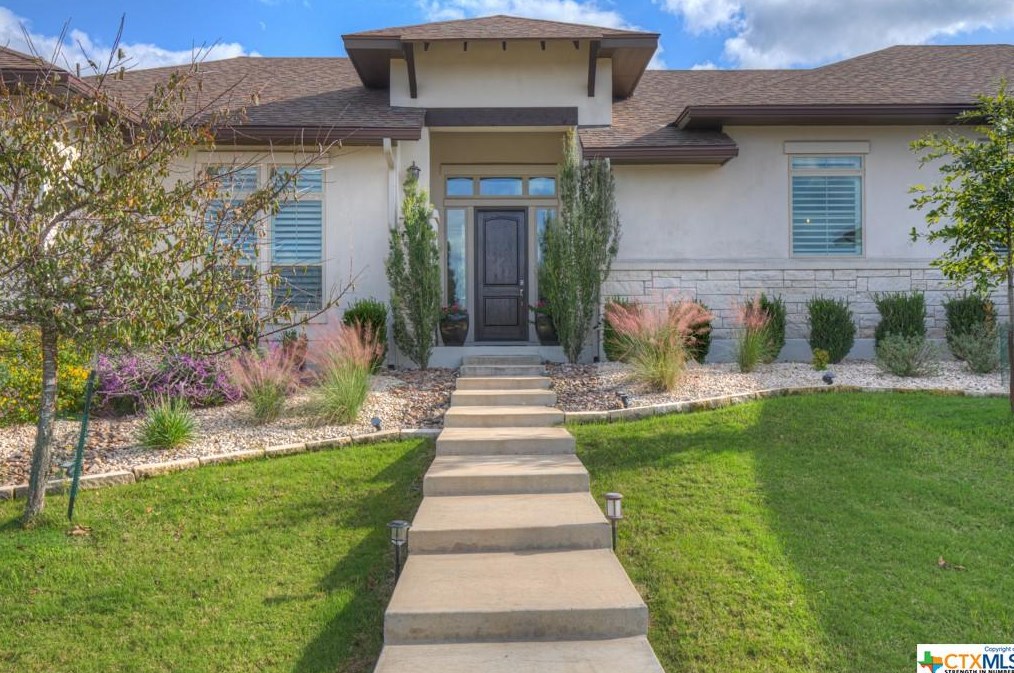 1638 Decanter Dr, New Braunfels, TX 78132-2695