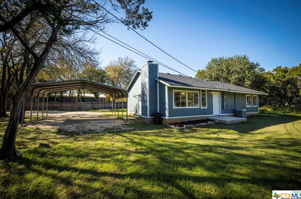 1108 Mccarty Ln, San Marcos, TX 78666-1081