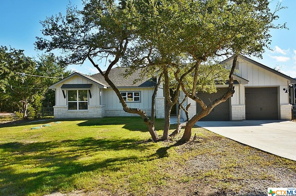 1411 Rocky Ridge Loop, New Braunfels, TX