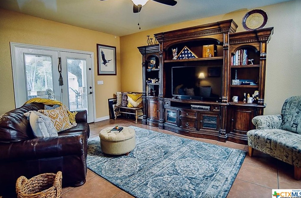 10110 Kopplin Rd, New Braunfels TX 78132-4668 exterior