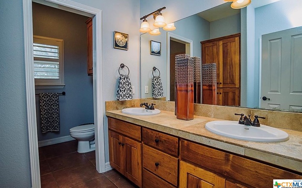 10110 Kopplin Rd, New Braunfels TX 78132-4668 exterior