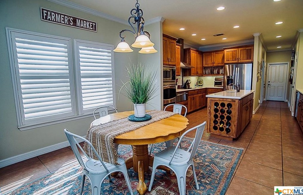 10110 Kopplin Rd, New Braunfels TX 78132-4668 exterior