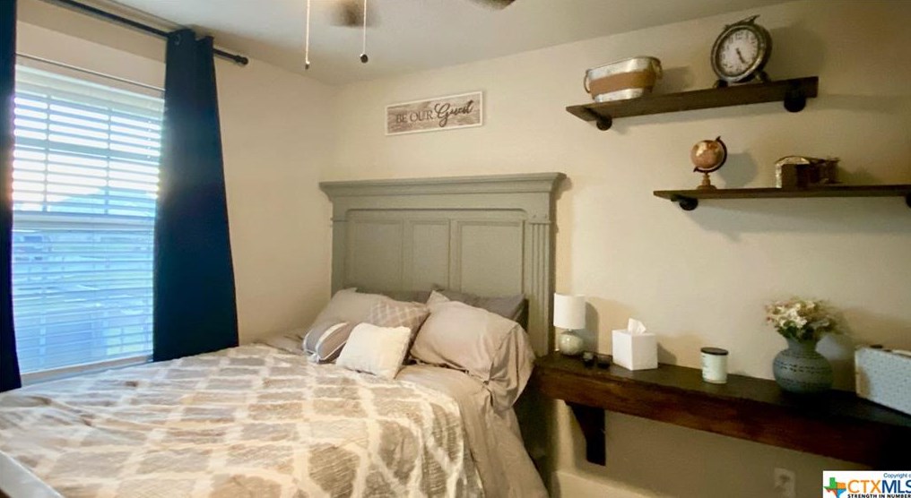 330 Kowald Ln, New Braunfels TX 78130-2516 exterior