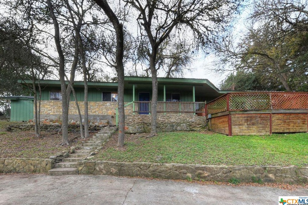 119 Canyon Rd, San Marcos, TX 78666-3810