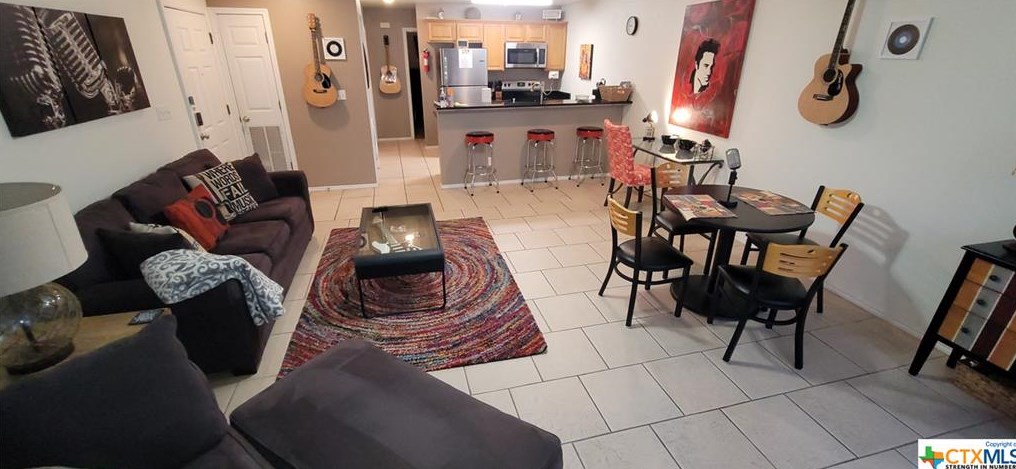 730 Mather St, New Braunfels, TX 78130-4343