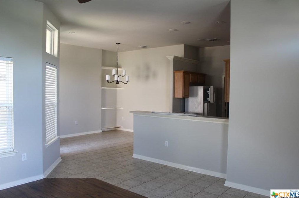 123 Carlsbad Dr, Victoria, TX 77904