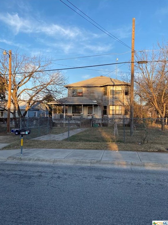 803 Hackberry St, Lampasas, TX 76550-1939
