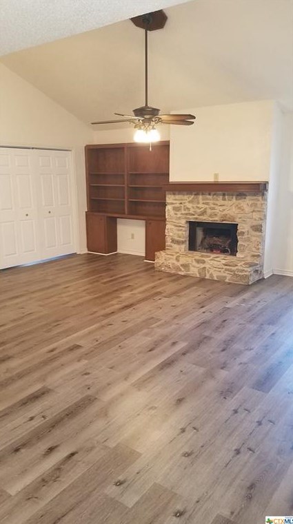 10 Happy Hollow Ln, Woodcreek, TX 78676-2224