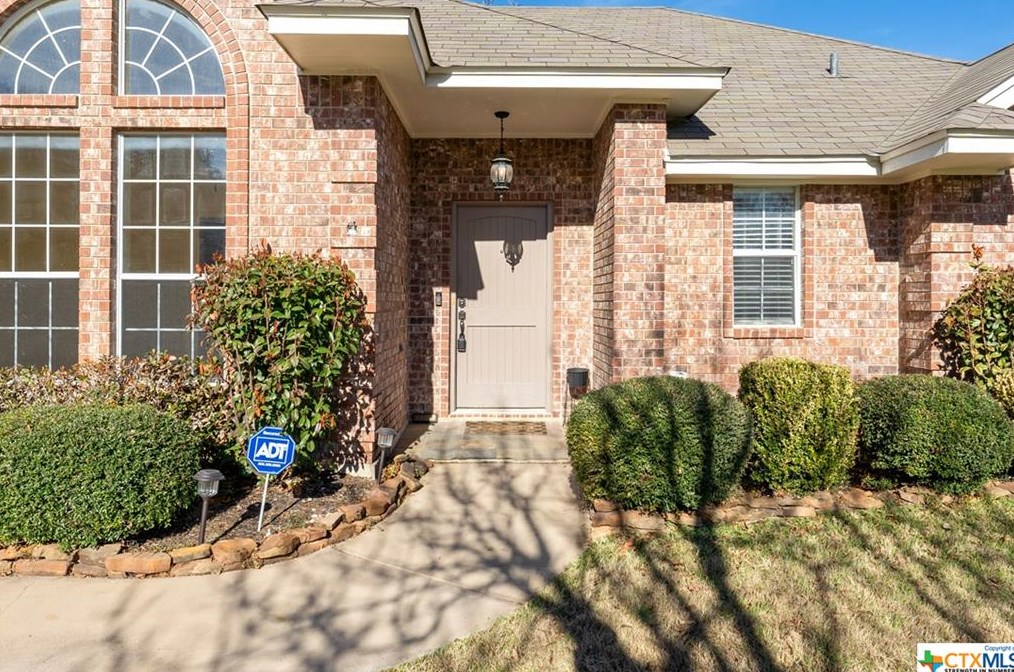 704 Bluebonnet Cir, Killeen, TX 76548-8039