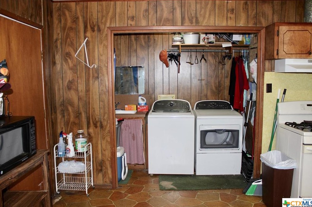 187 Central Ave, New Braunfels TX 78130-4118 exterior