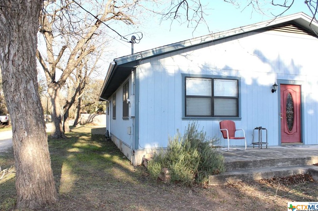 187 Central Ave, New Braunfels, TX 78130-4212
