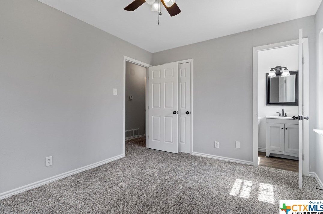 1103 Cedar Dr, Killeen, TX 76543-3433